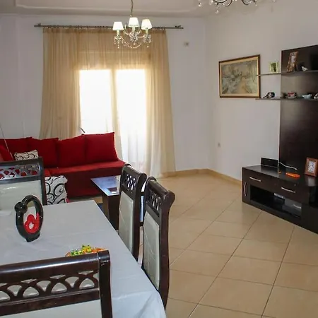 Family Apartament * Gjirokastër